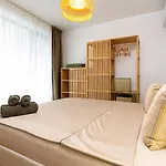 2 Bedroom Dzhendem Tepe 2 Parking Spots In Next To Mu شقة *
