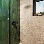 2 Bedroom Dzhendem Tepe 2 Parking Spots In Next To Mu شقة
