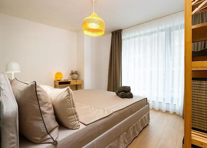 2 Bedroom Dzhendem Tepe 2 Parking Spots In Next To Mu