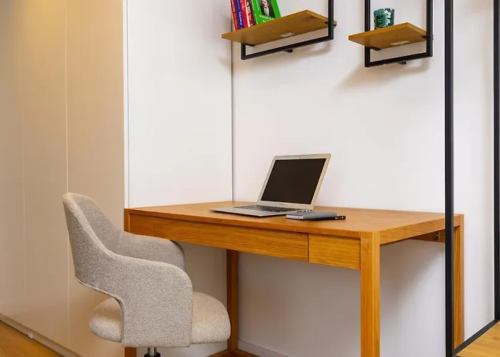 2 Bedroom Dzhendem Tepe 2 Parking Spots In Next To Mu